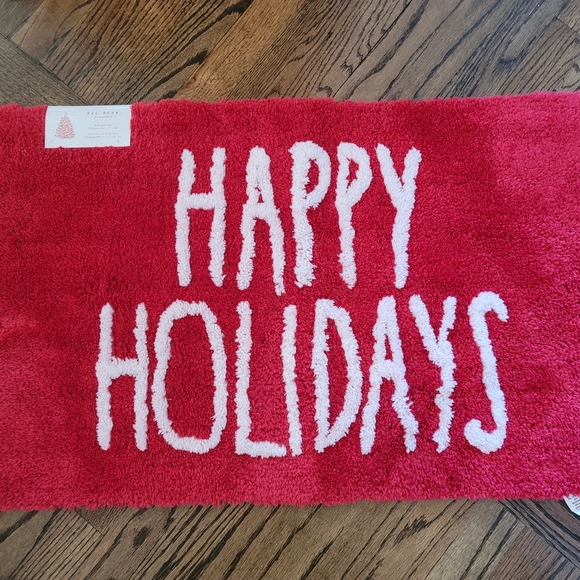 NWT RAE by Magenta DUNN HAPPY HOLIDAYS BATHROOM MAT RUG 20X32IN RED - Picture 2 of 4